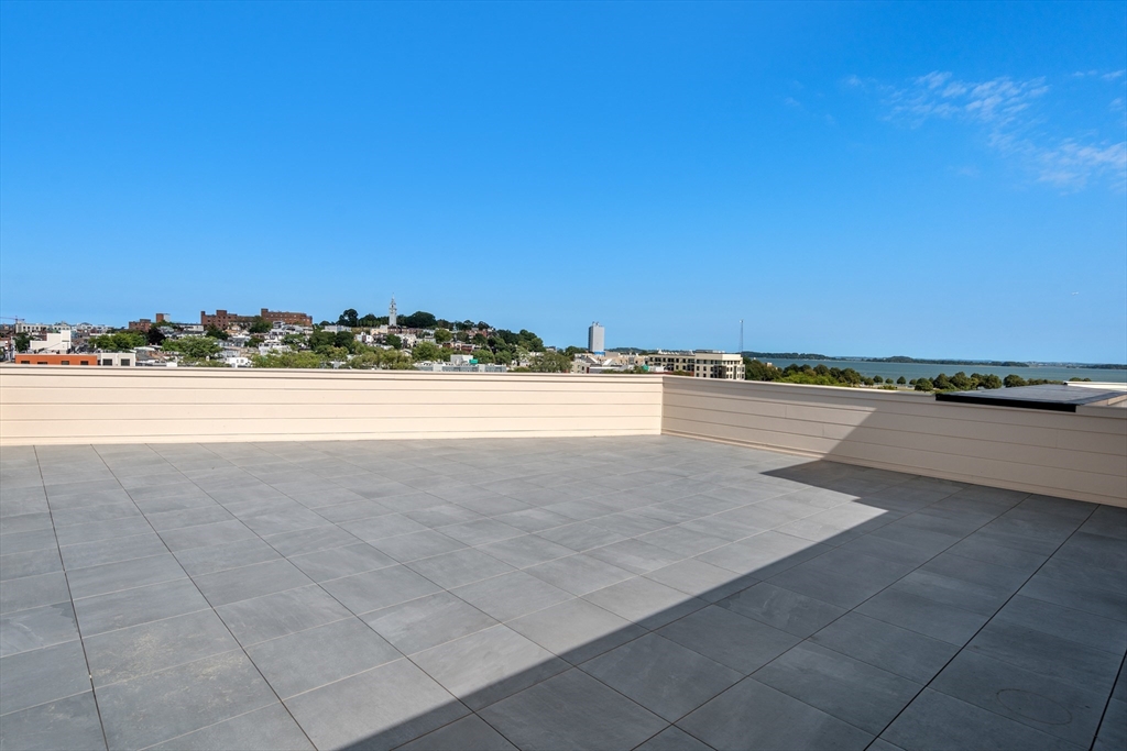 267 Old Colony # 605