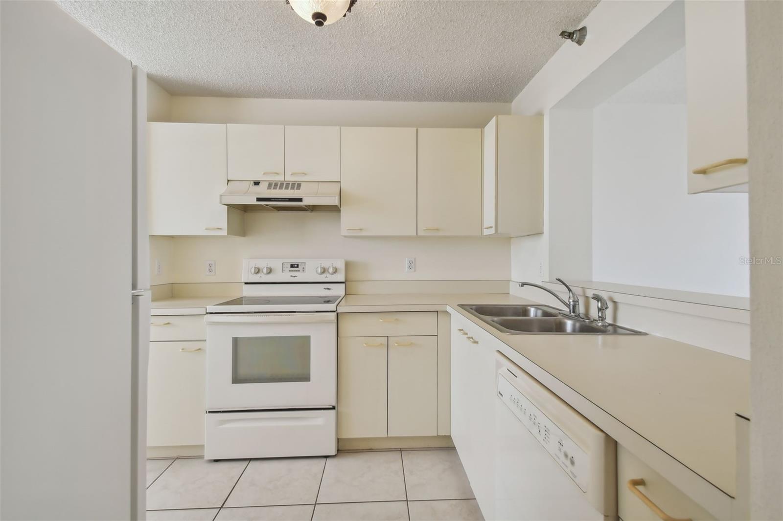 3740 PINEBROOK CIRCLE #404