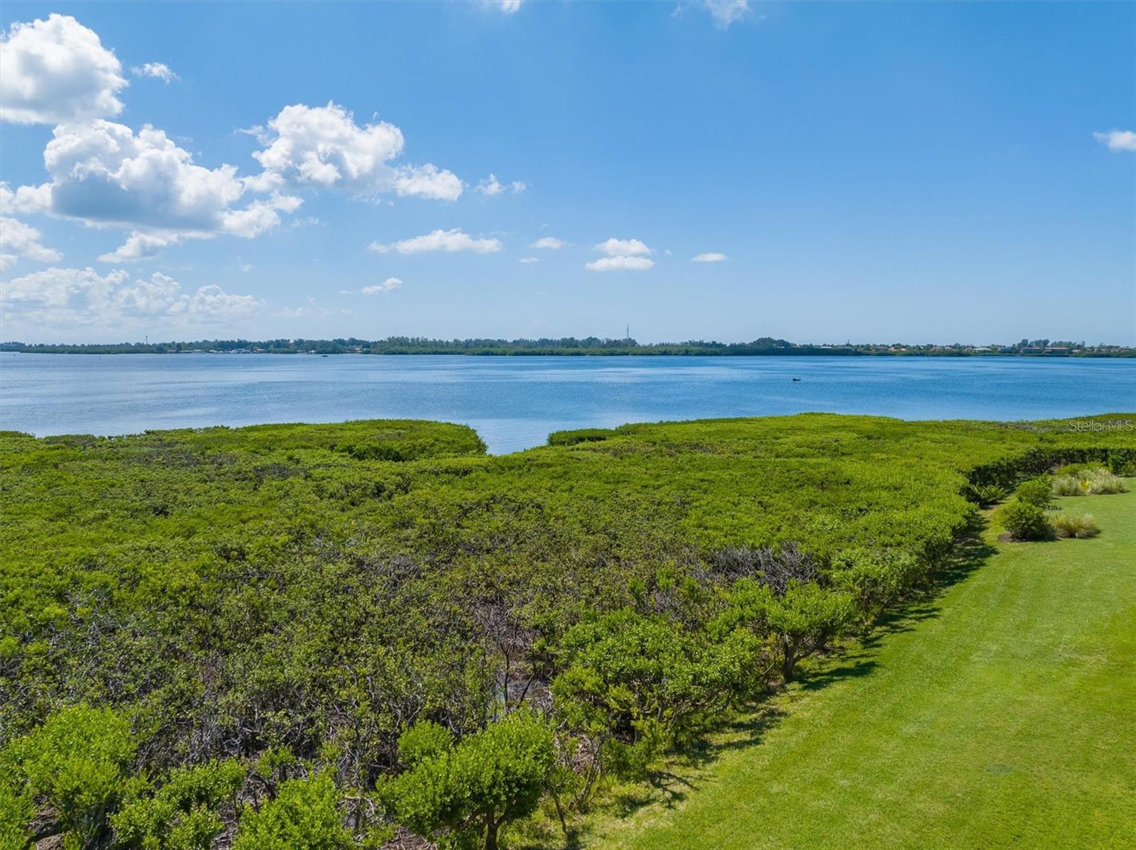 861 WATERSIDE LN #861