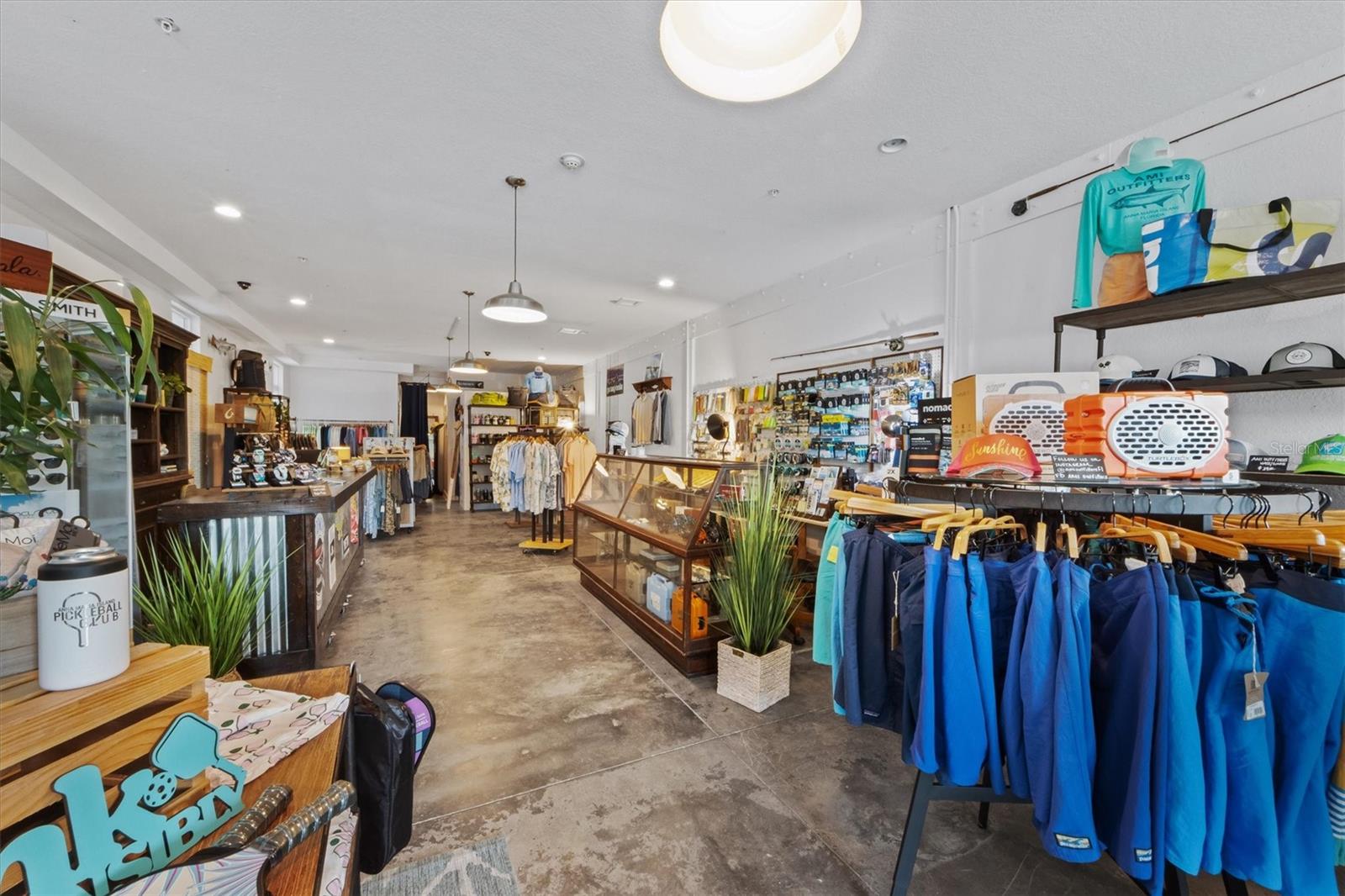 401 PINE AVE #C
