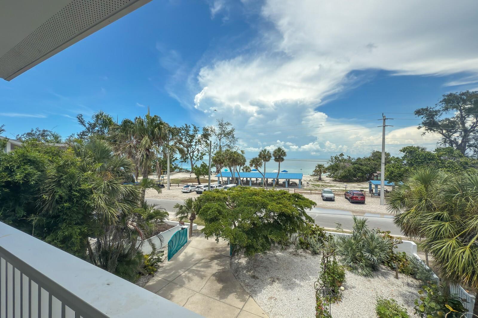 401 N BAY BLVD