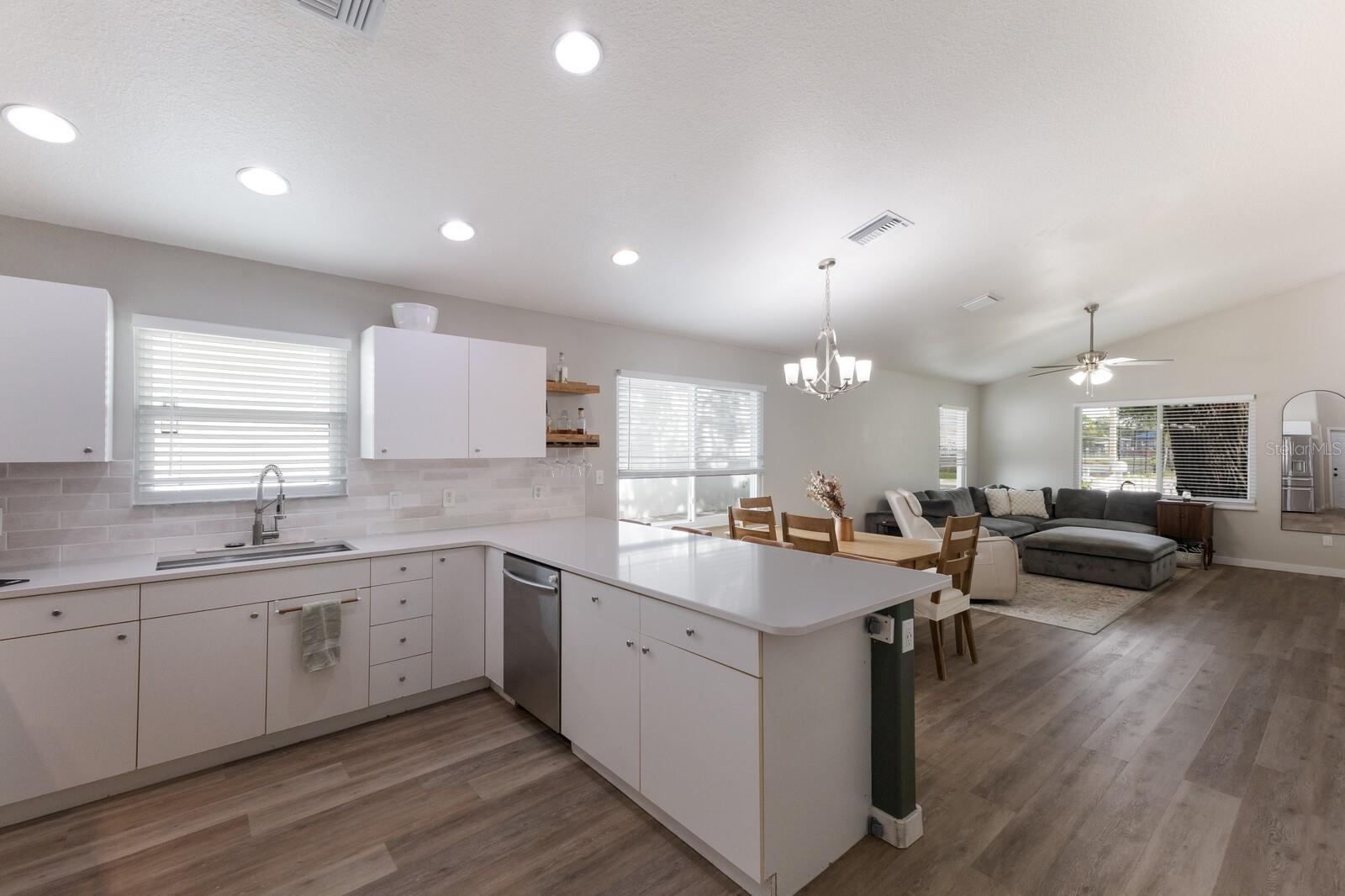 4121 9TH AVE W