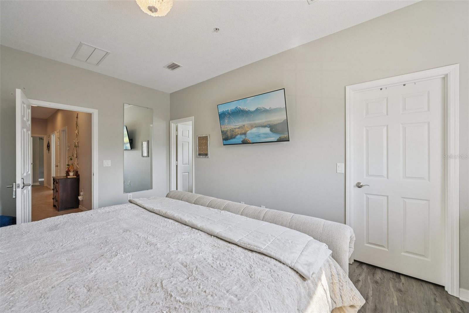 7202 HAMILTON RD #299