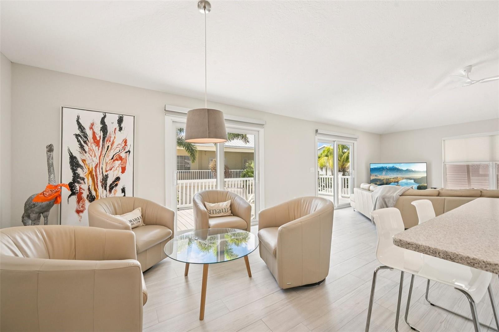 262 S HARBOR DR