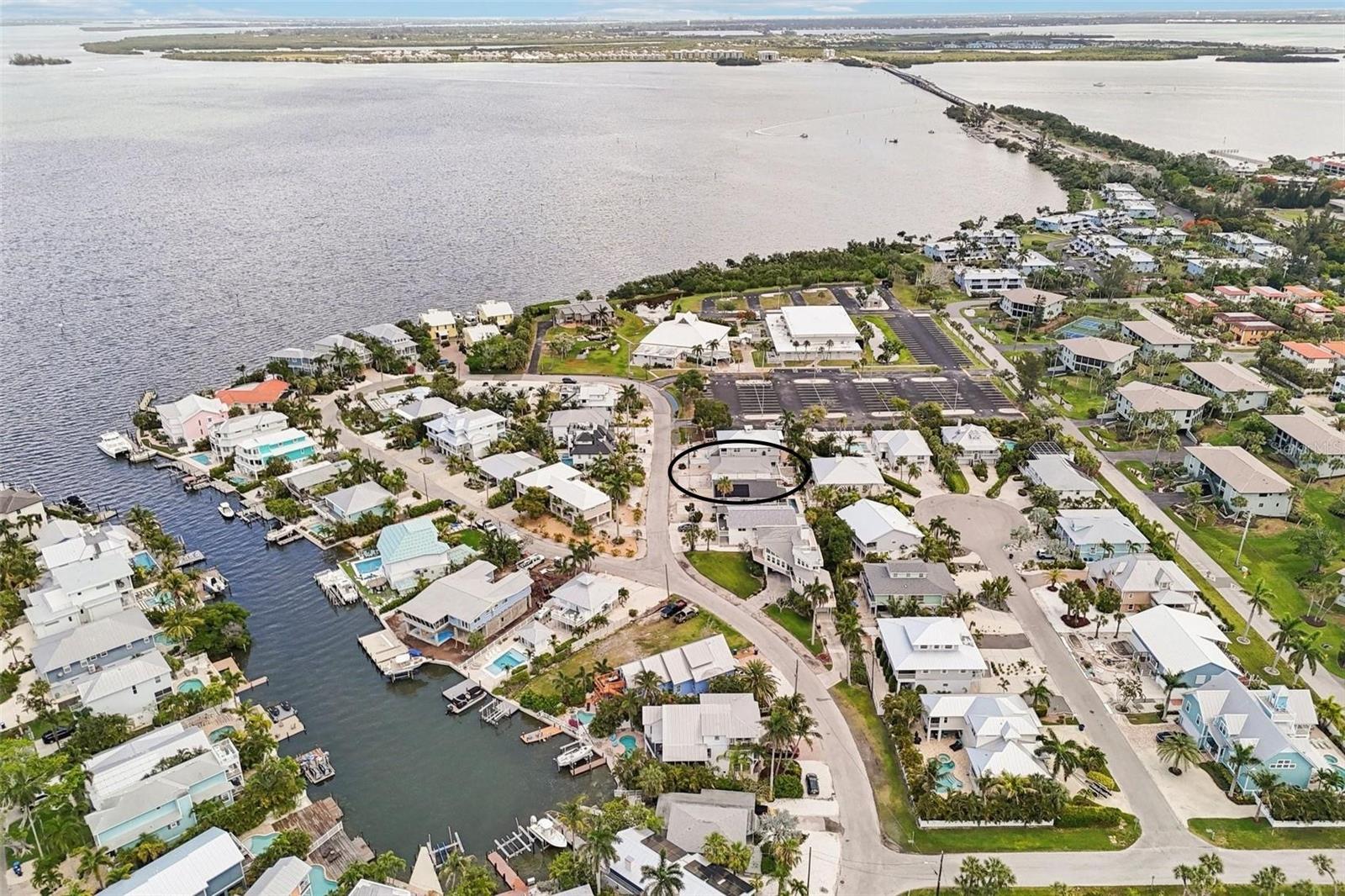 262 S HARBOR DR