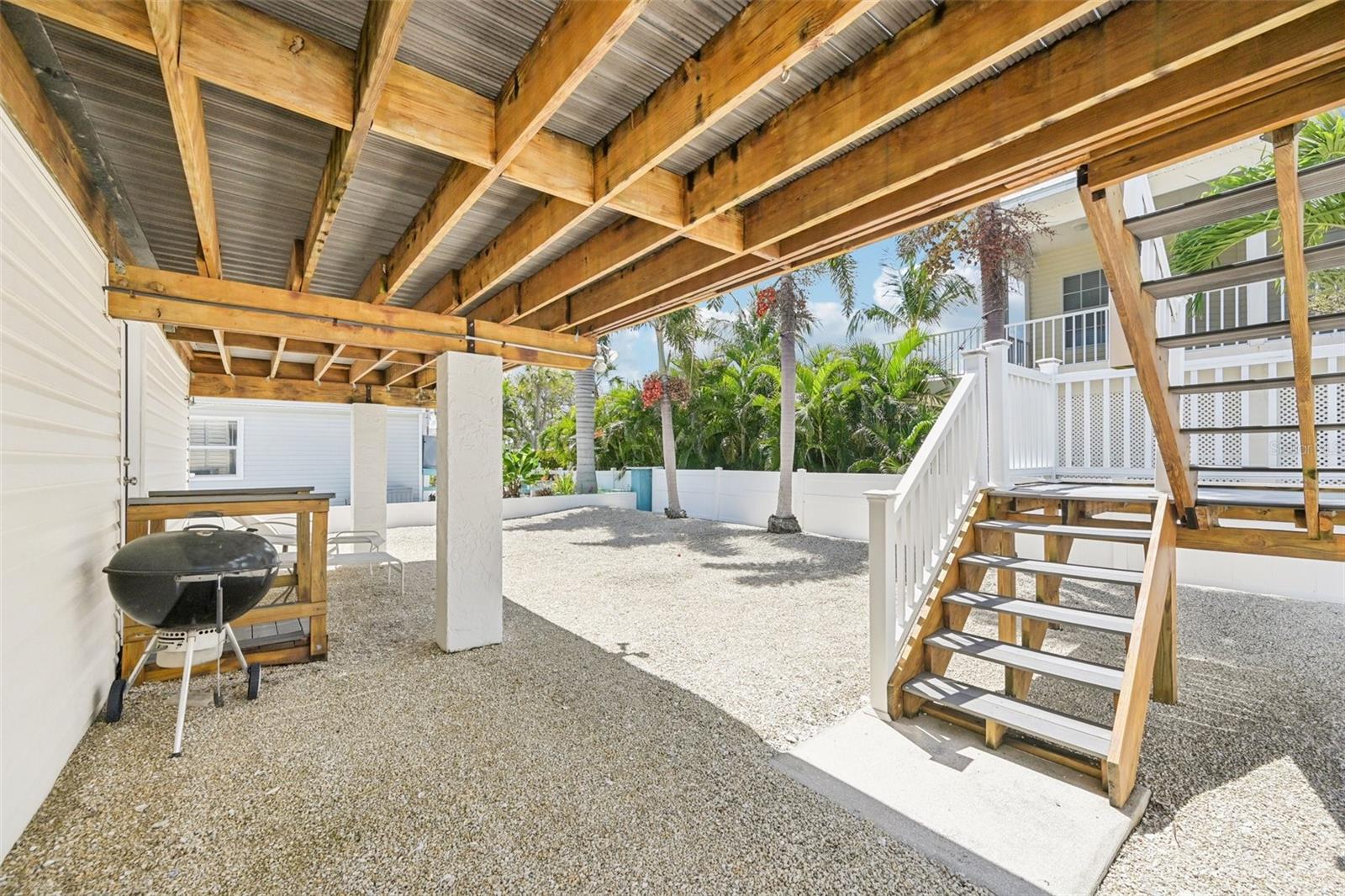 262 S HARBOR DR