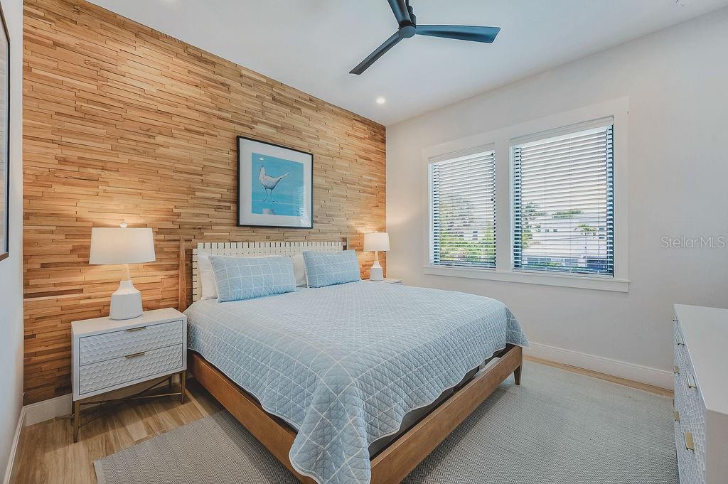 526 SEAGULL WAY