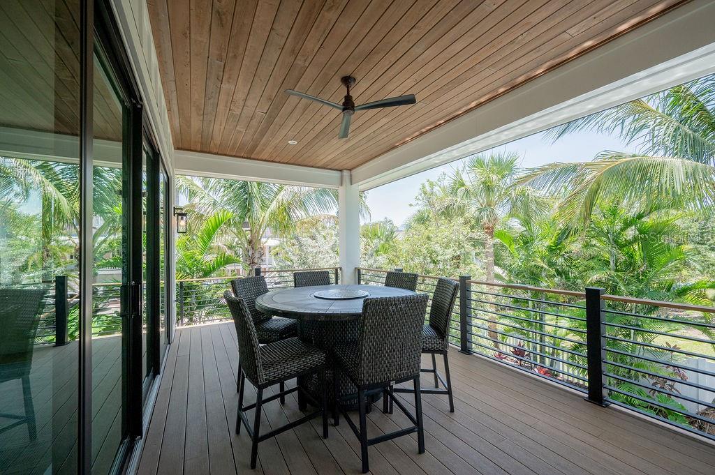 526 SEAGULL WAY