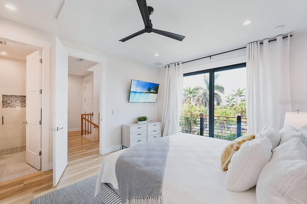 526 SEAGULL WAY