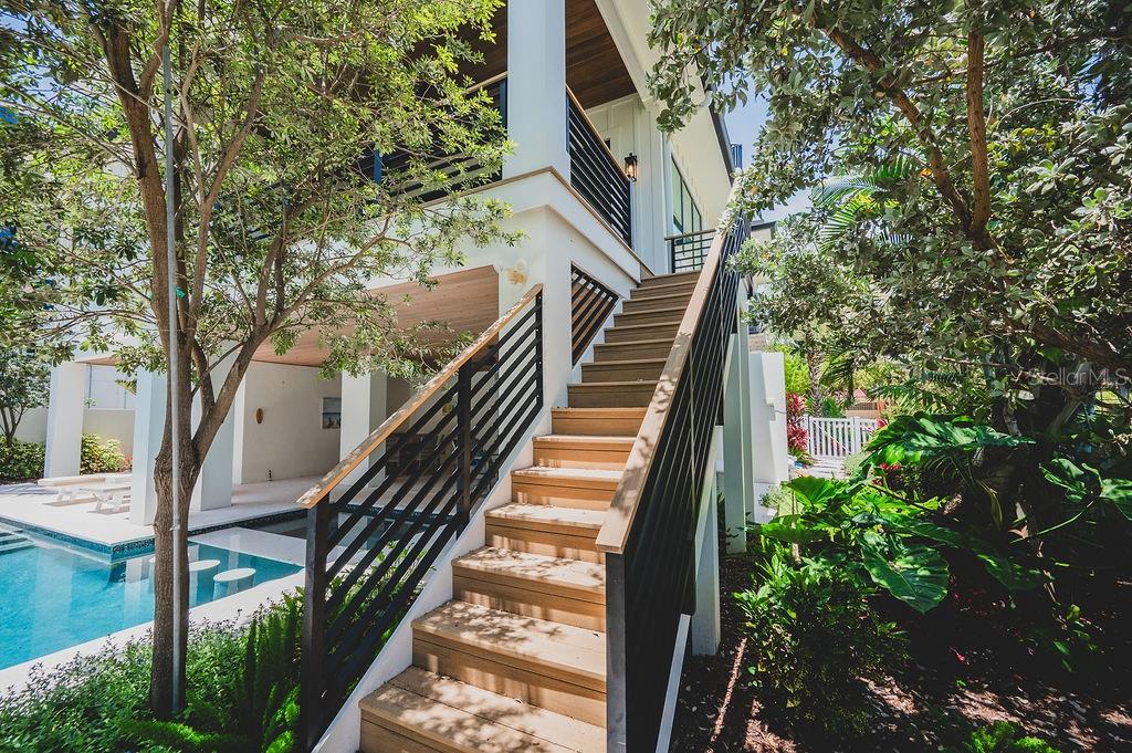 526 SEAGULL WAY