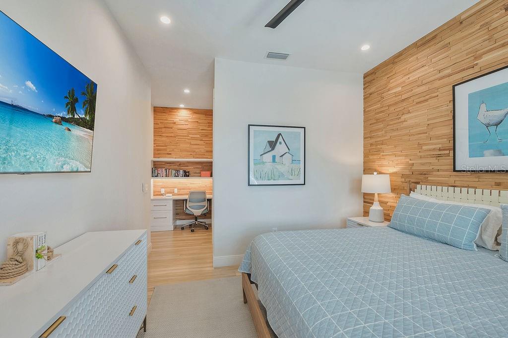 526 SEAGULL WAY