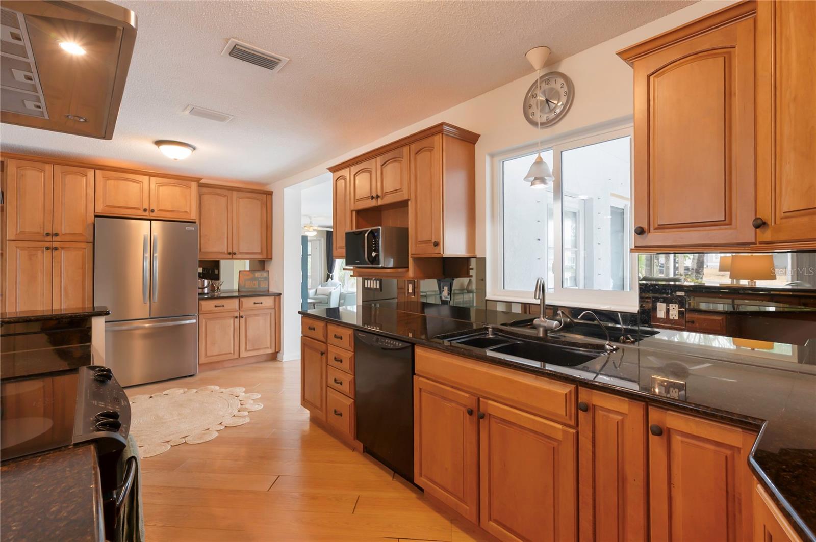4223 ROYAL PALM DR