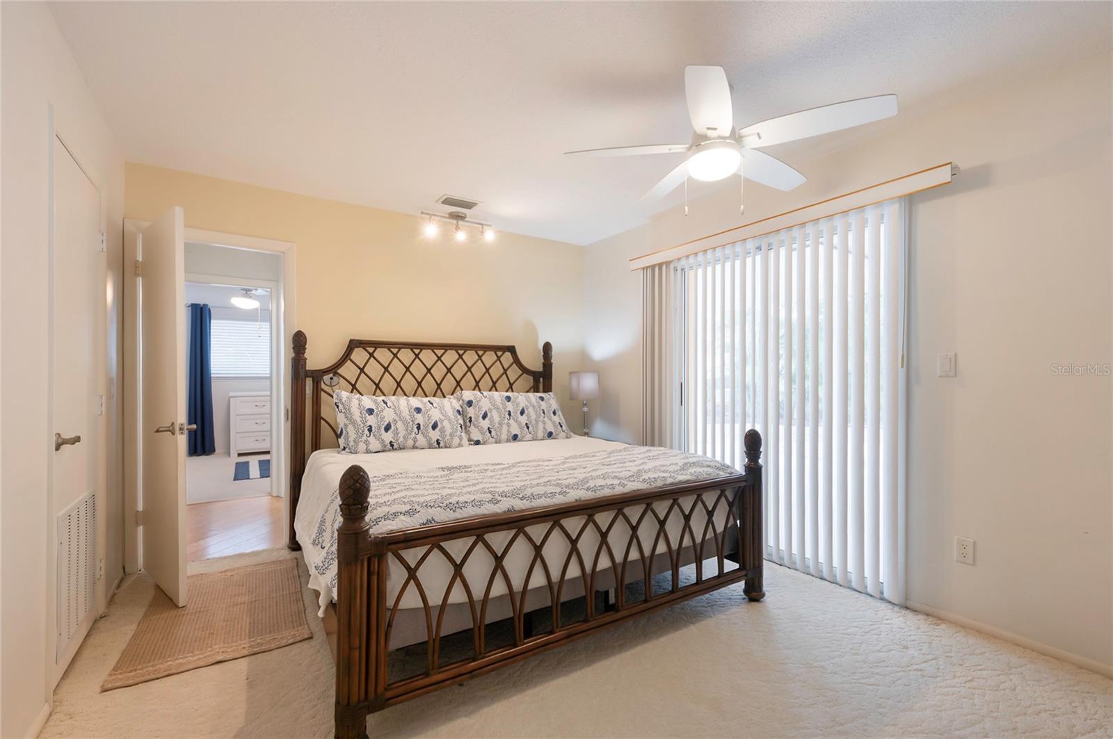 4223 ROYAL PALM DR
