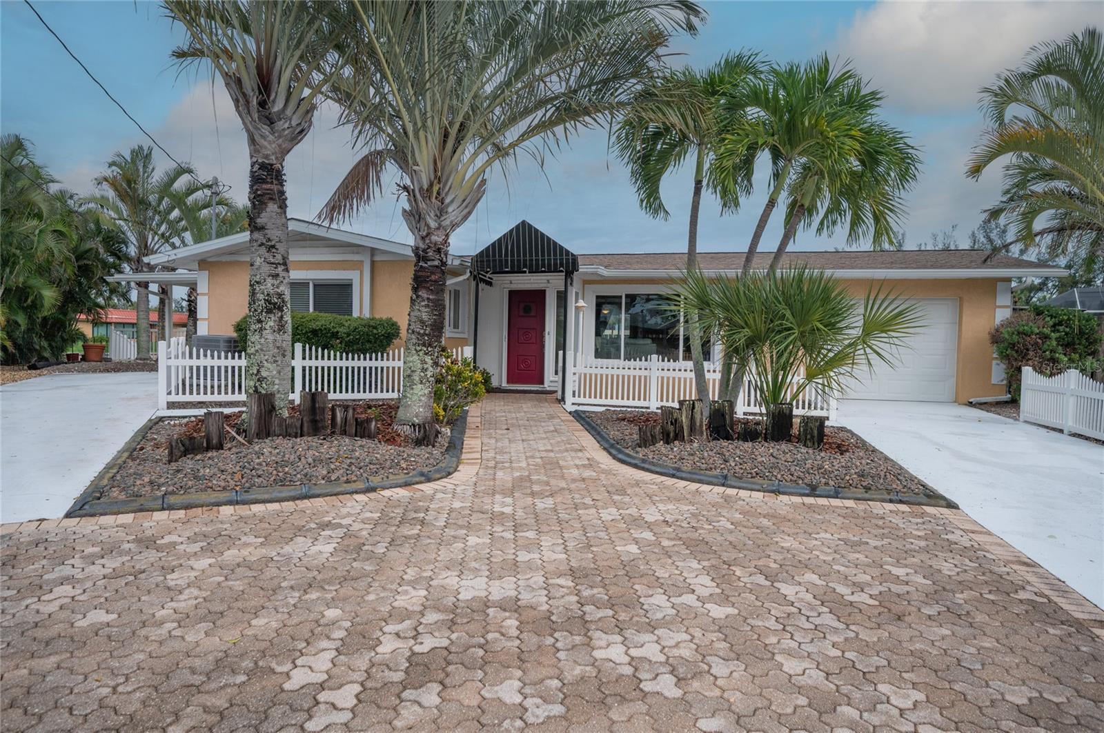 4223 ROYAL PALM DR