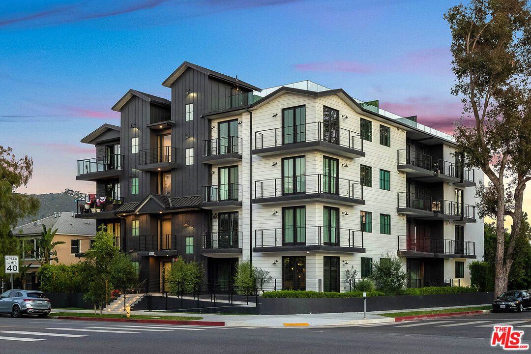 10352 Riverside Dr Unit: 103A