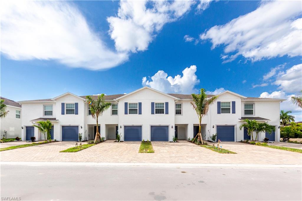 15307 Wildflower CIR