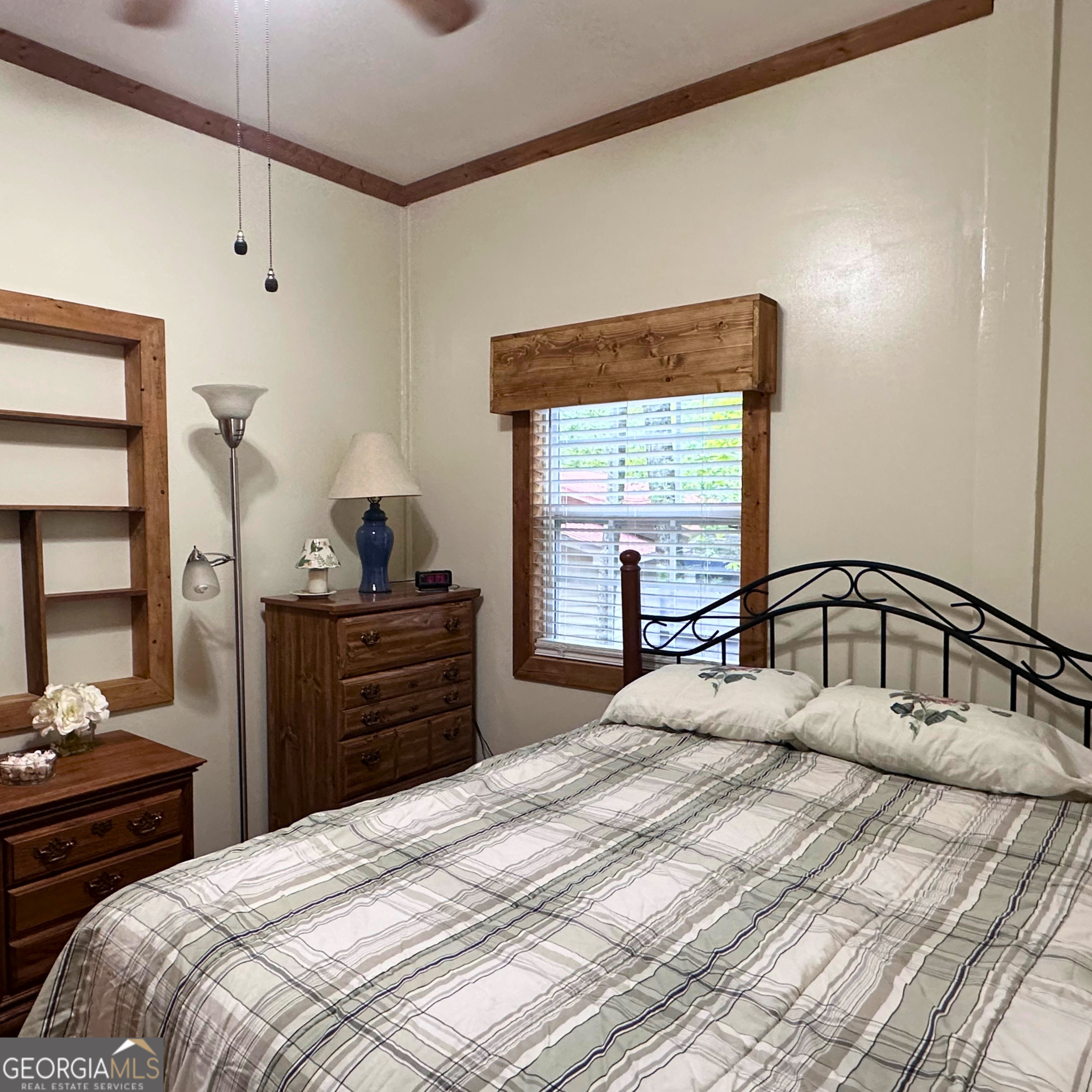 77 Hollow Log Path, Cleveland