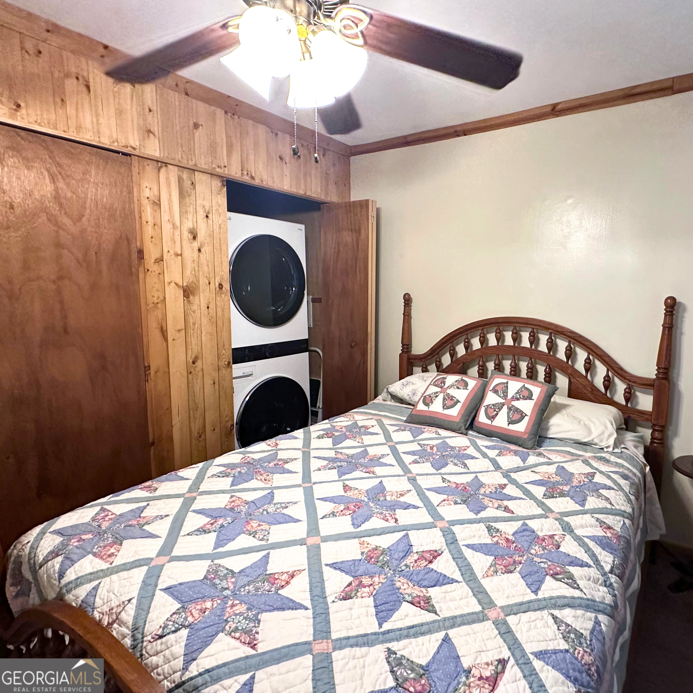 77 Hollow Log Path, Cleveland