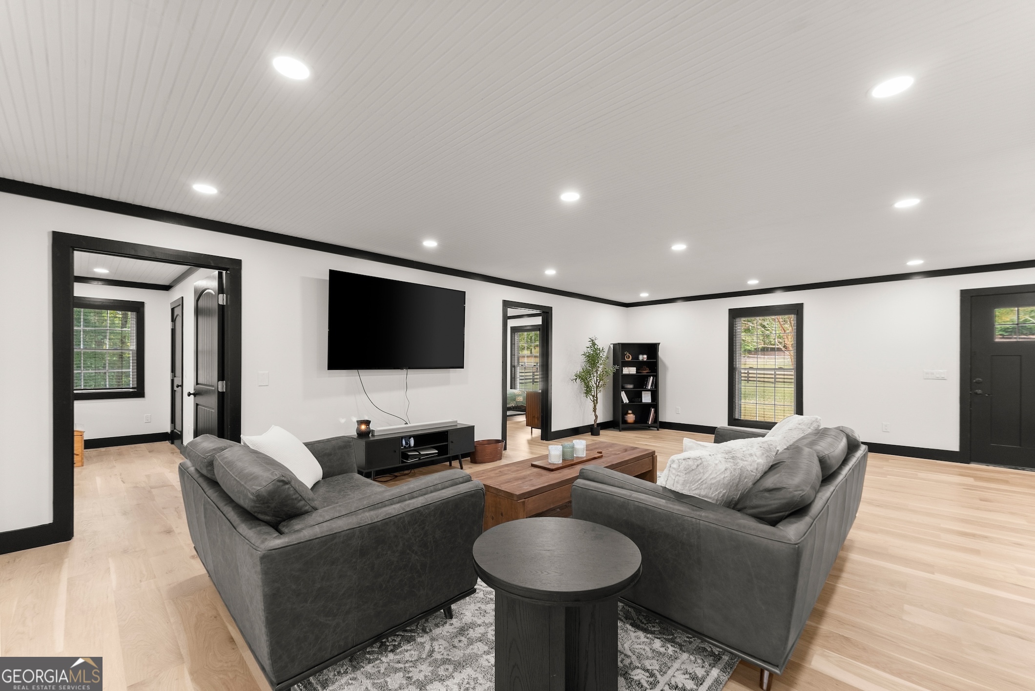 6147 Dahlonega Highway