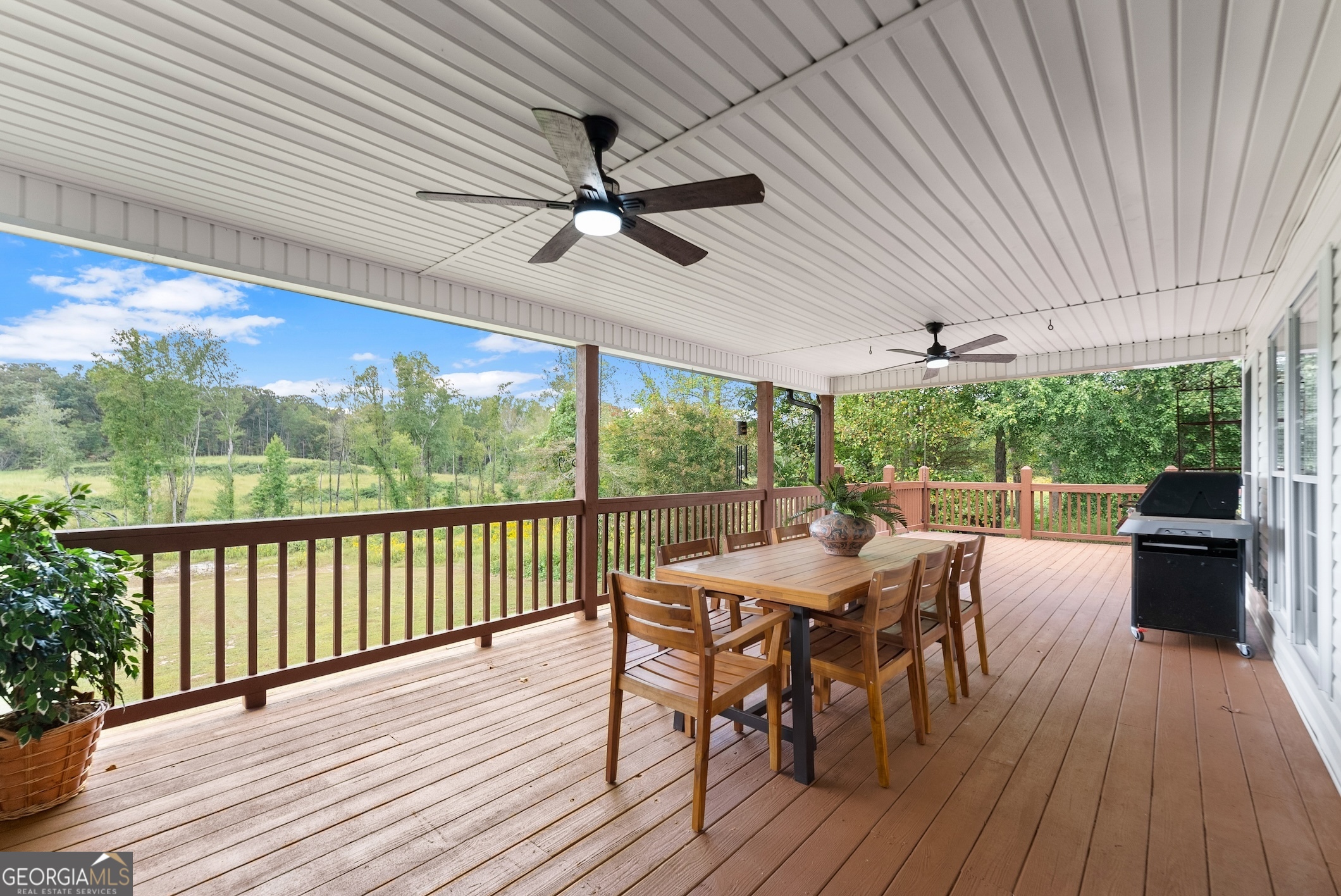 6147 Dahlonega Highway