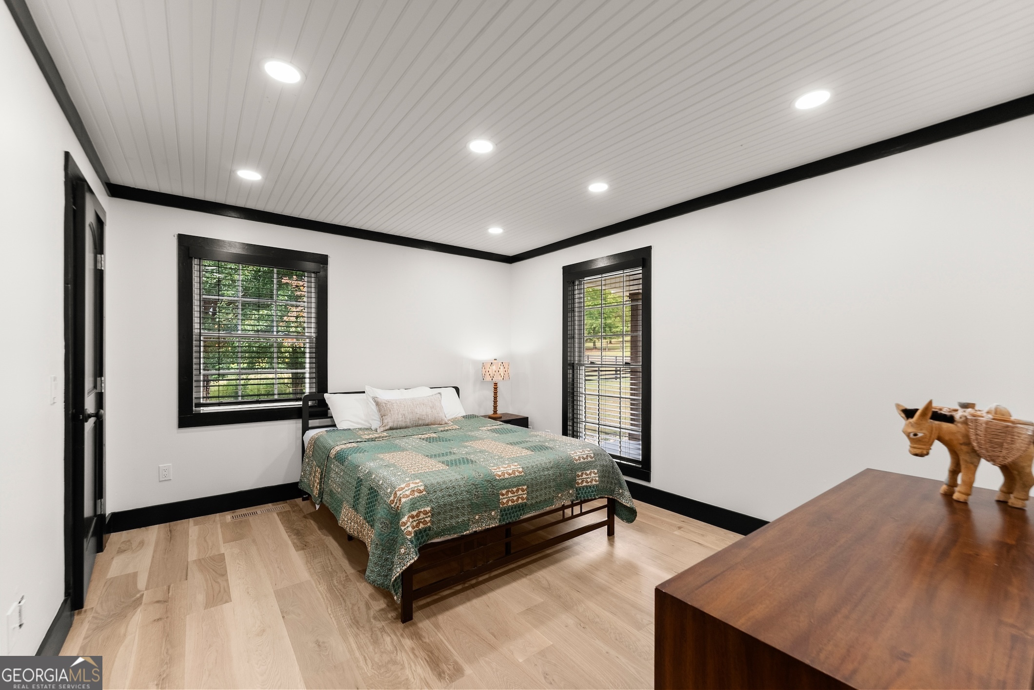 6147 Dahlonega Highway