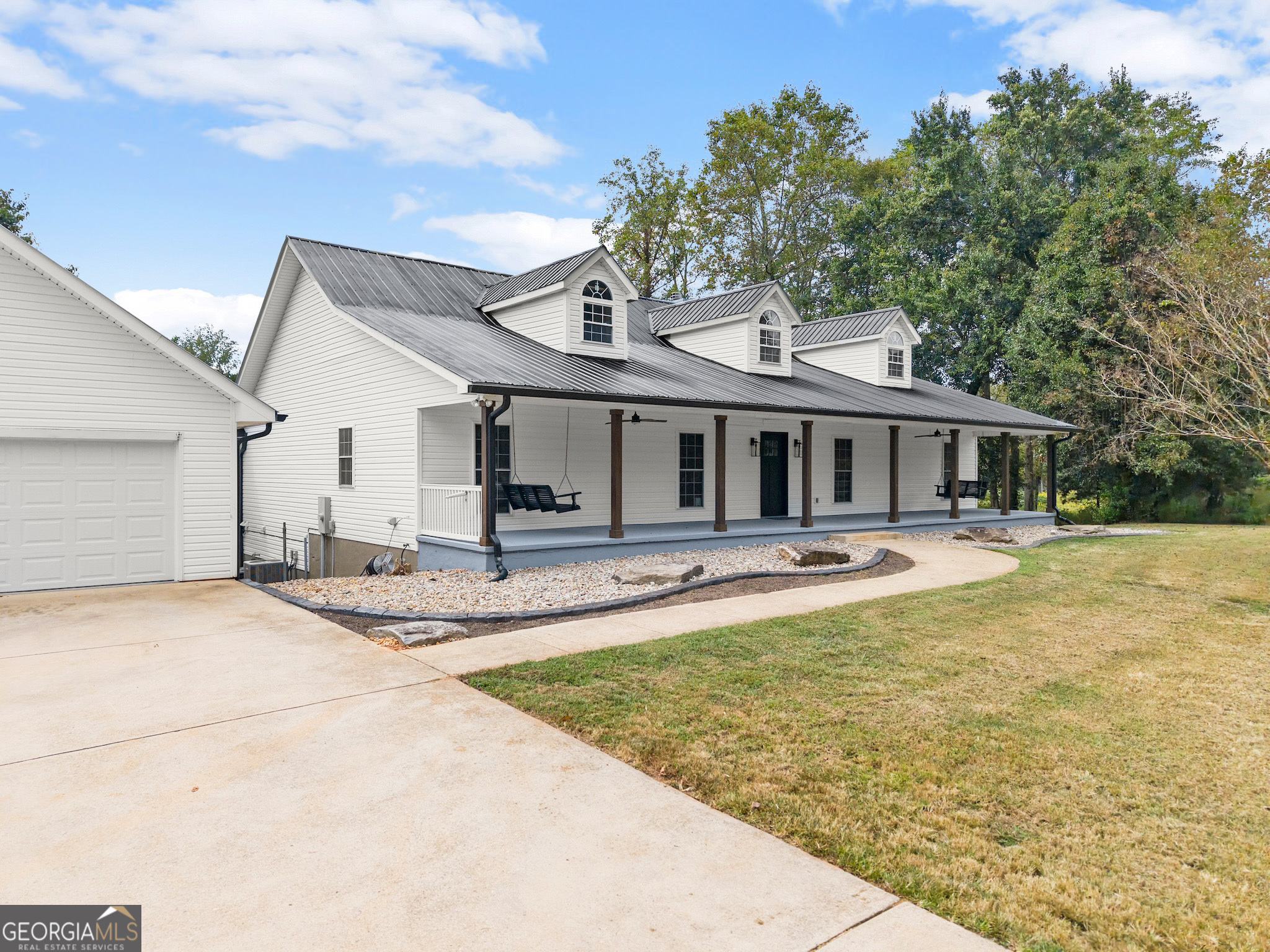 6147 Dahlonega Highway