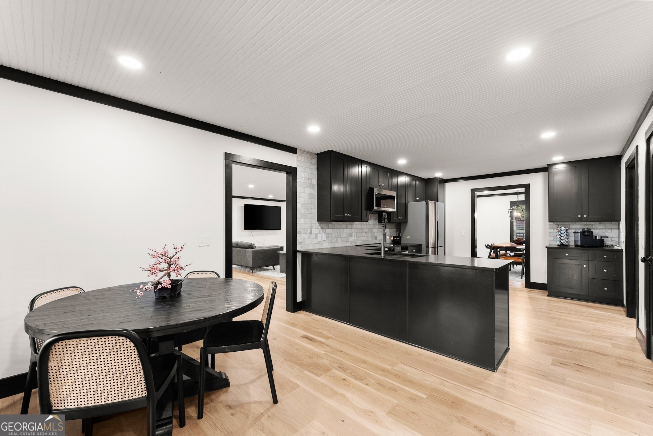 6147 Dahlonega Highway