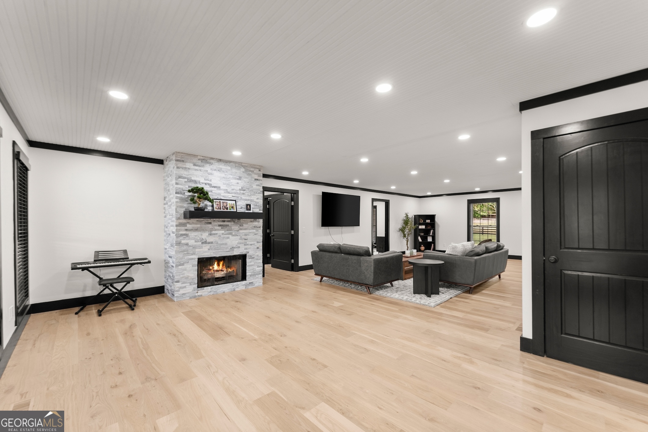 6147 Dahlonega Highway