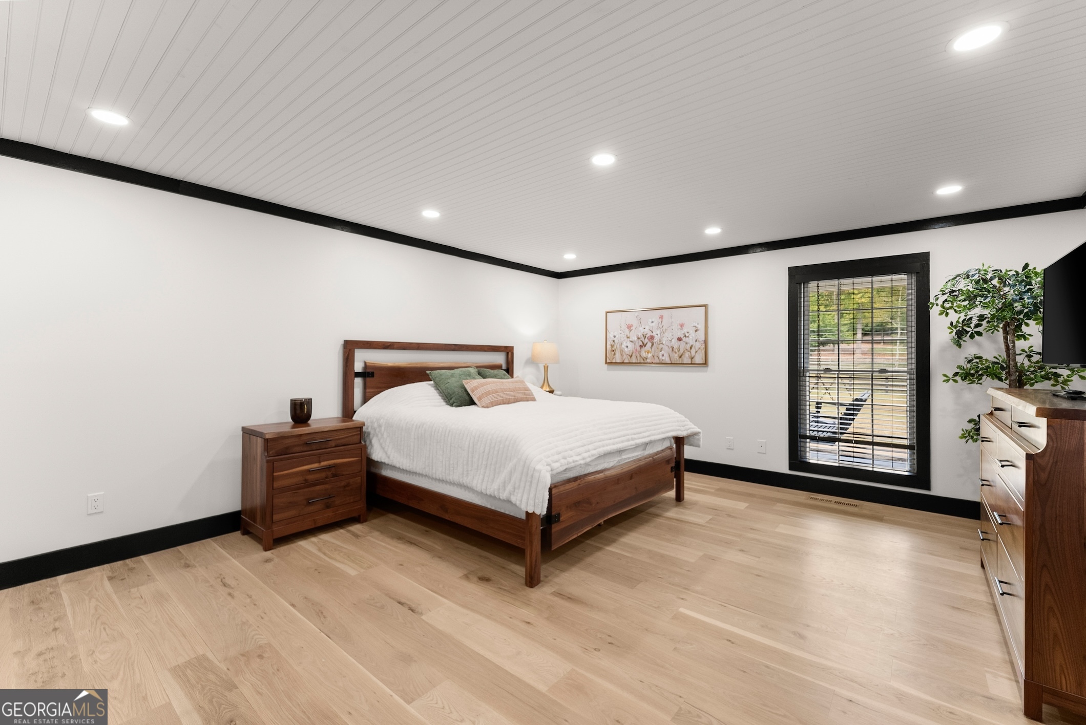 6147 Dahlonega Highway