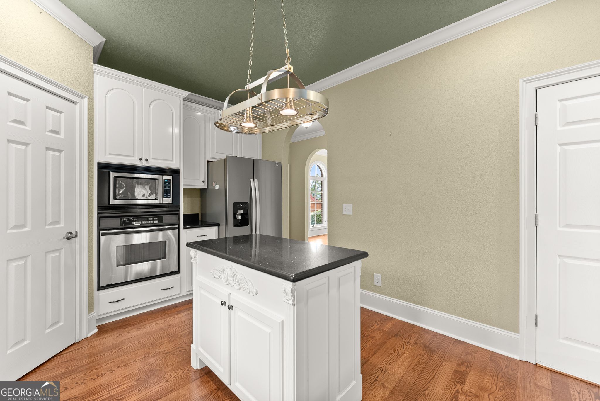 777 Oak Pointe Drive