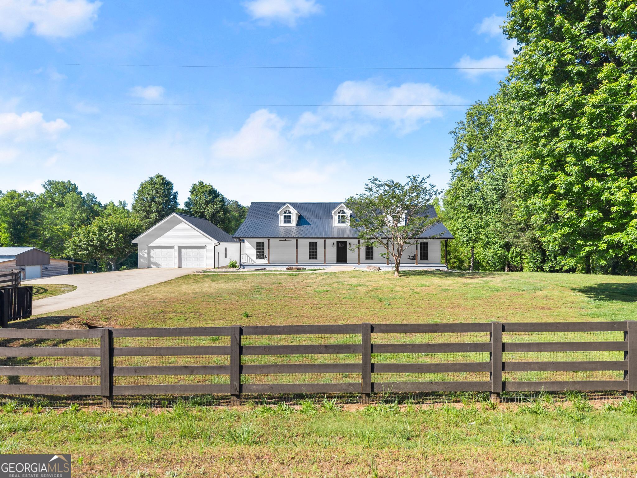 6147 Dahlonega Highway