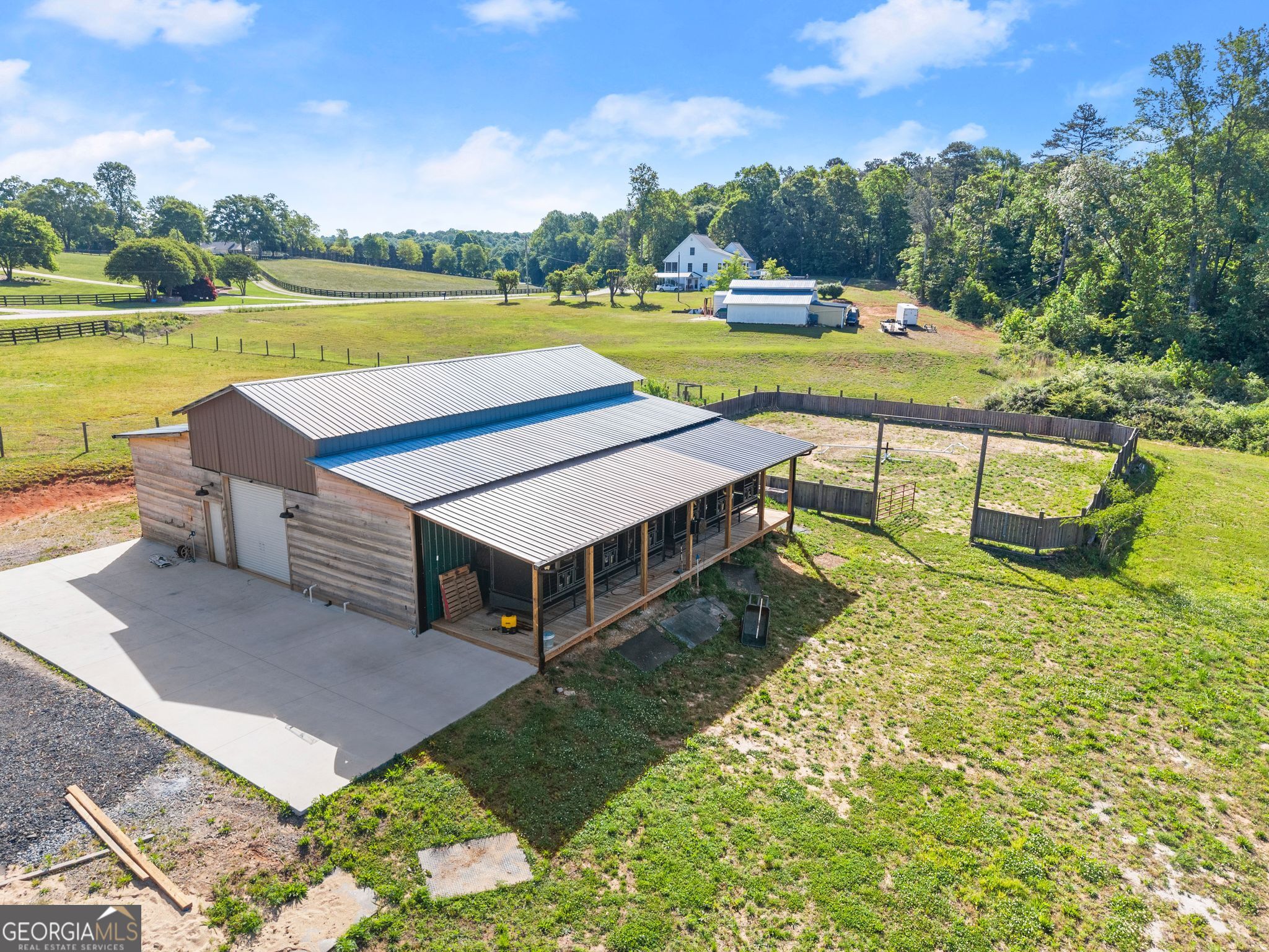 6147 Dahlonega Highway