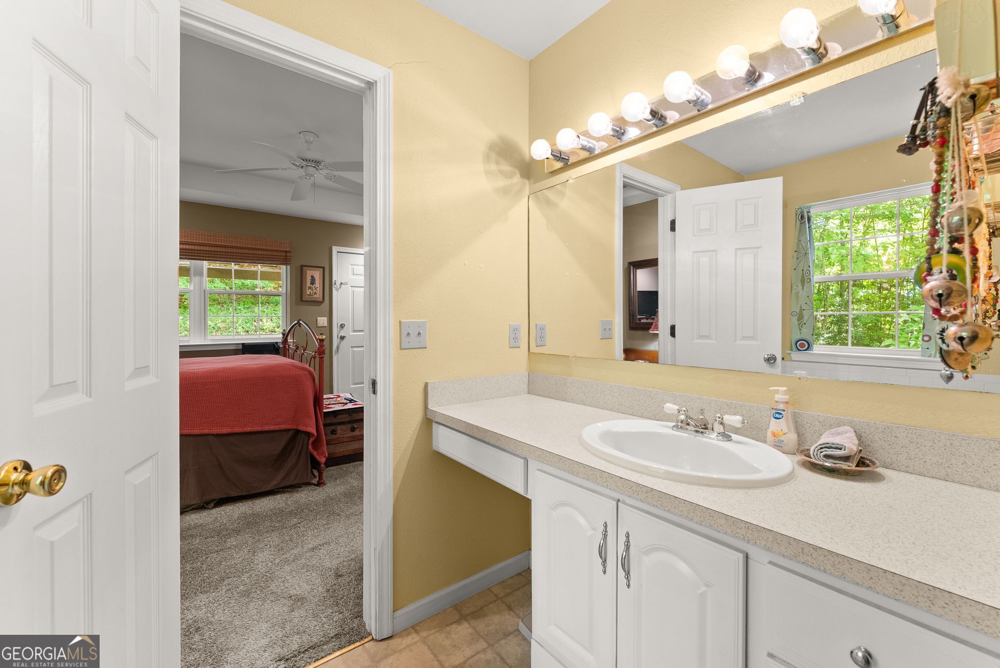162 Greenview Court