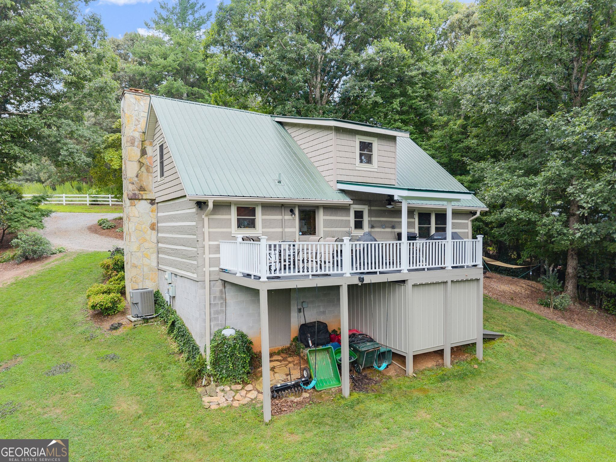 481 Leona Lane