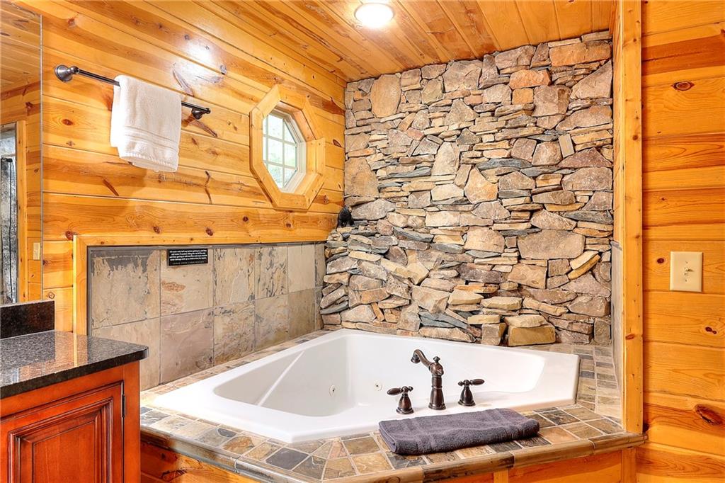 455 Old Cherokee Road