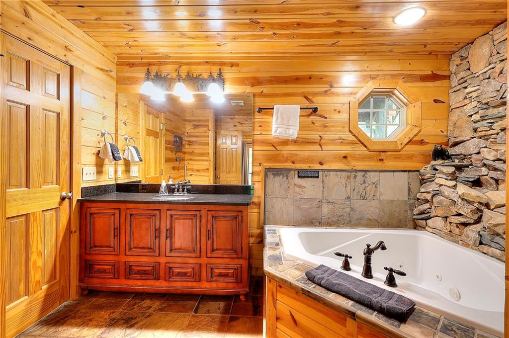 455 Old Cherokee Road