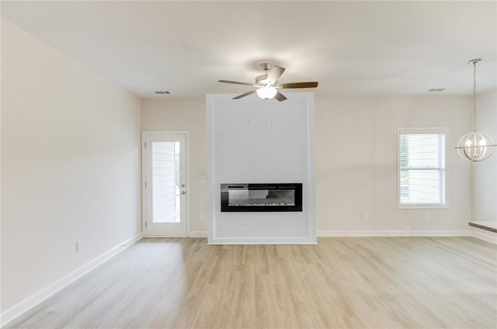 6330 Pine Ridge Point