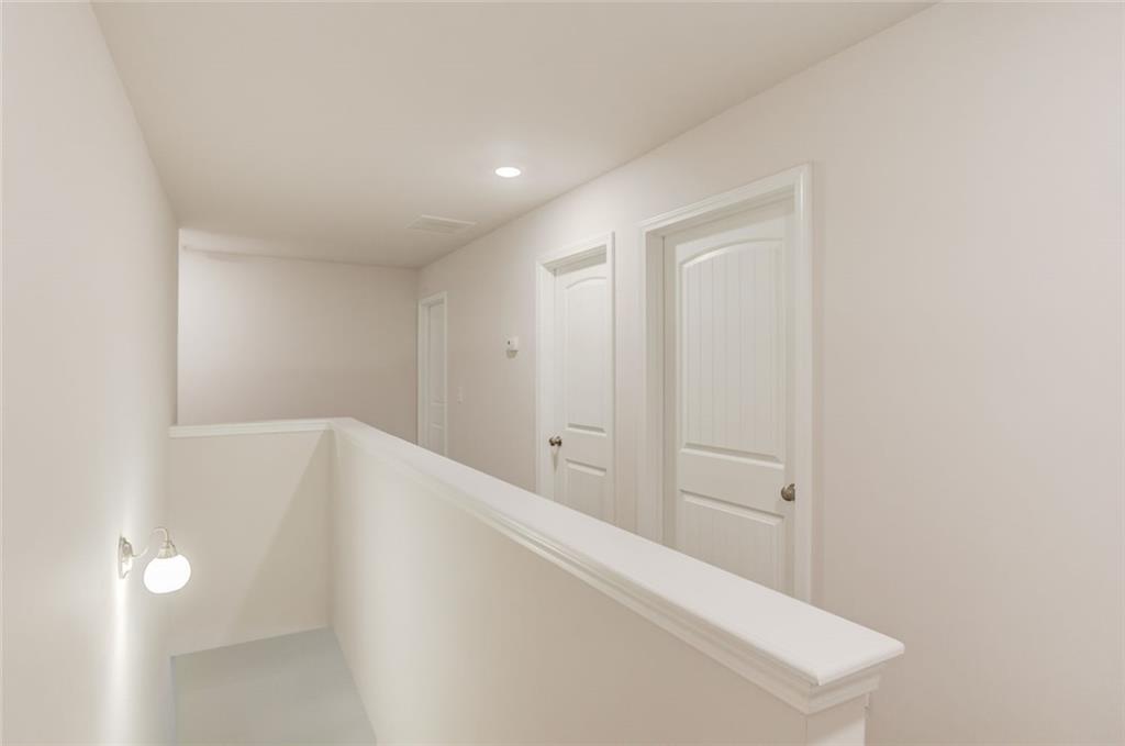 6330 Pine Ridge Point