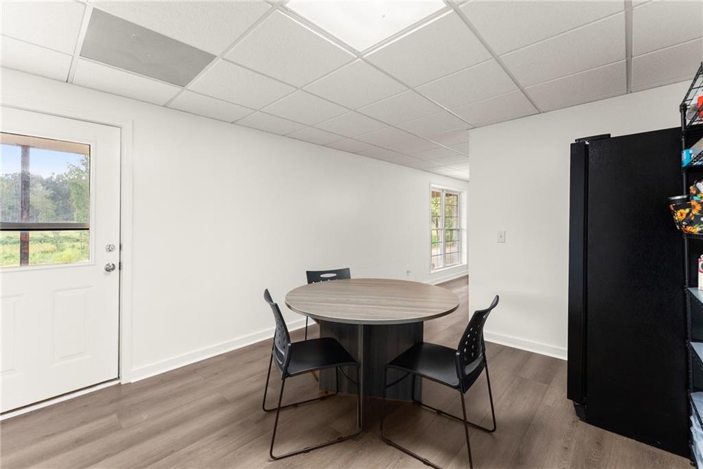 6147 Dahlonega Highway