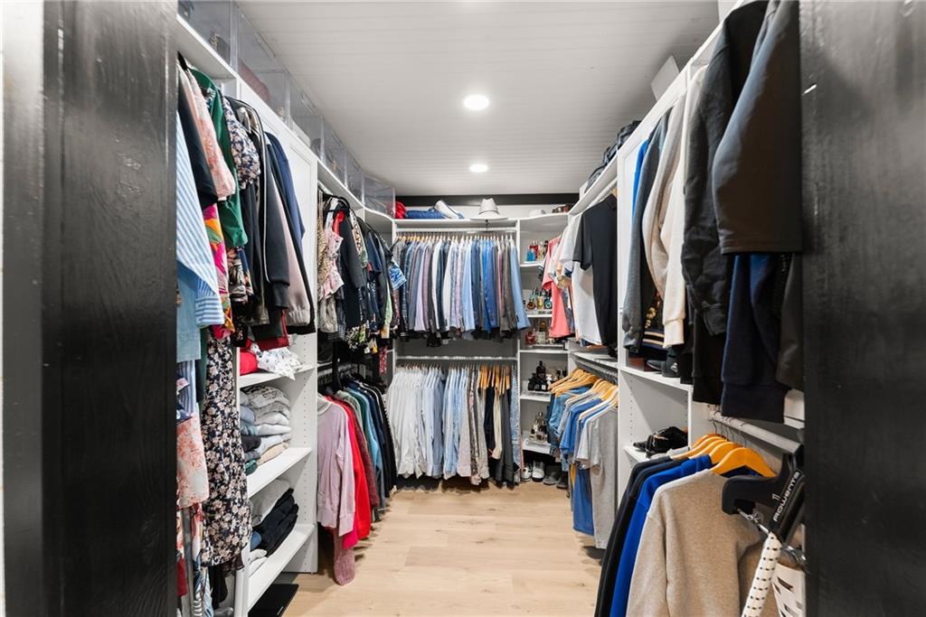 6147 Dahlonega Highway