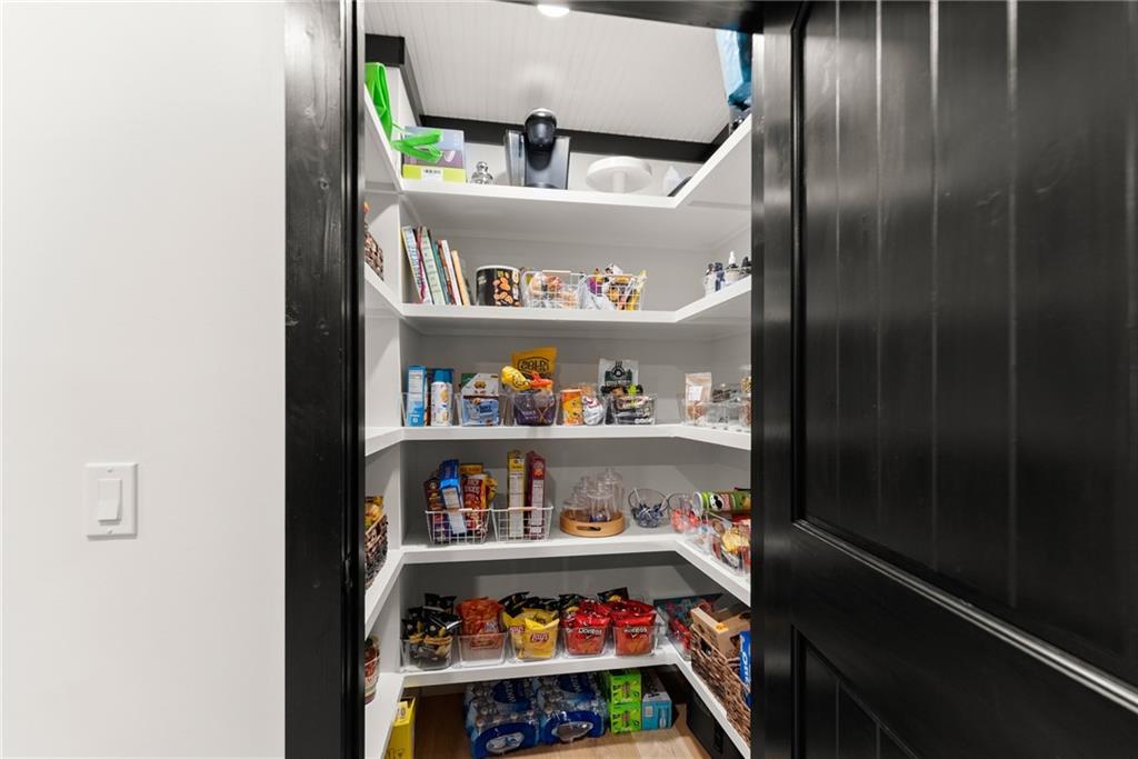 6147 Dahlonega Highway