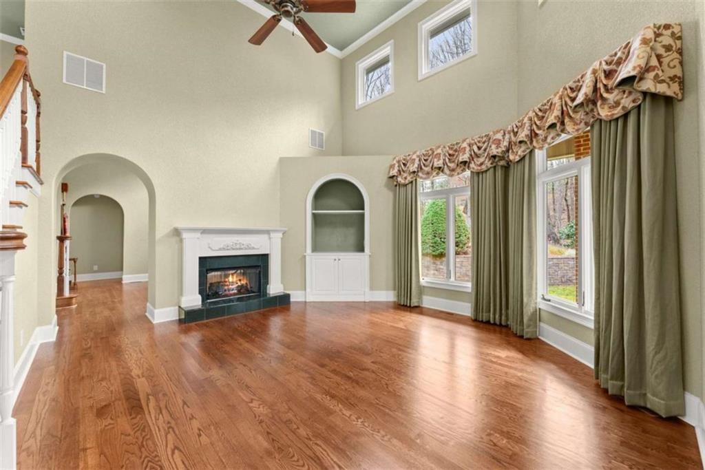 777 Oak Pointe Drive