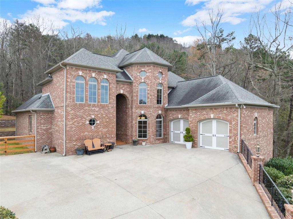 777 Oak Pointe Drive