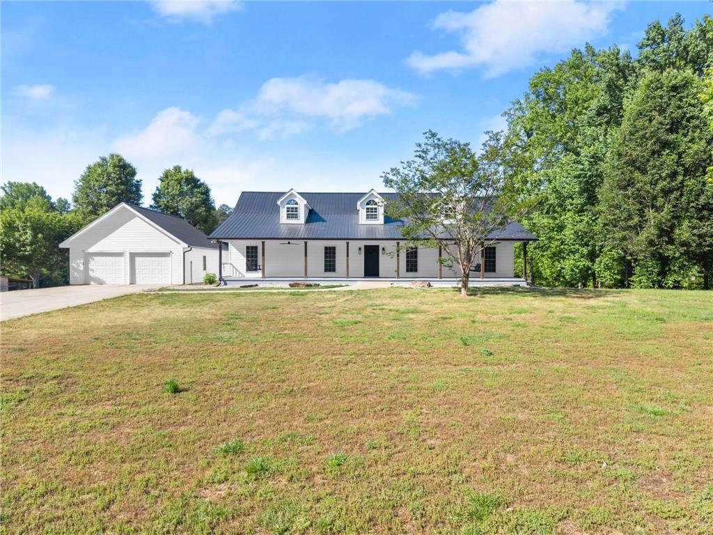 6147 Dahlonega Highway