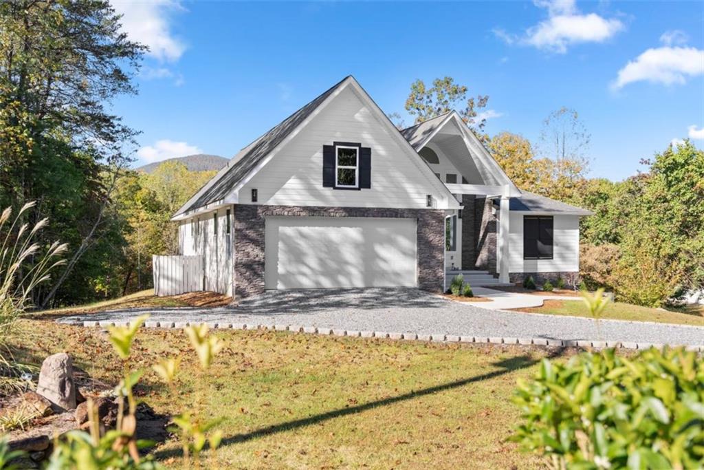 2123 Goat Neck Road