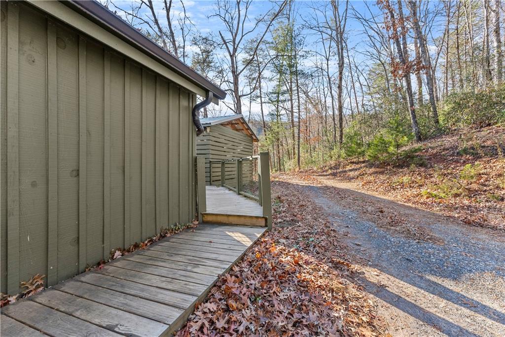 121 Waterfalls Way