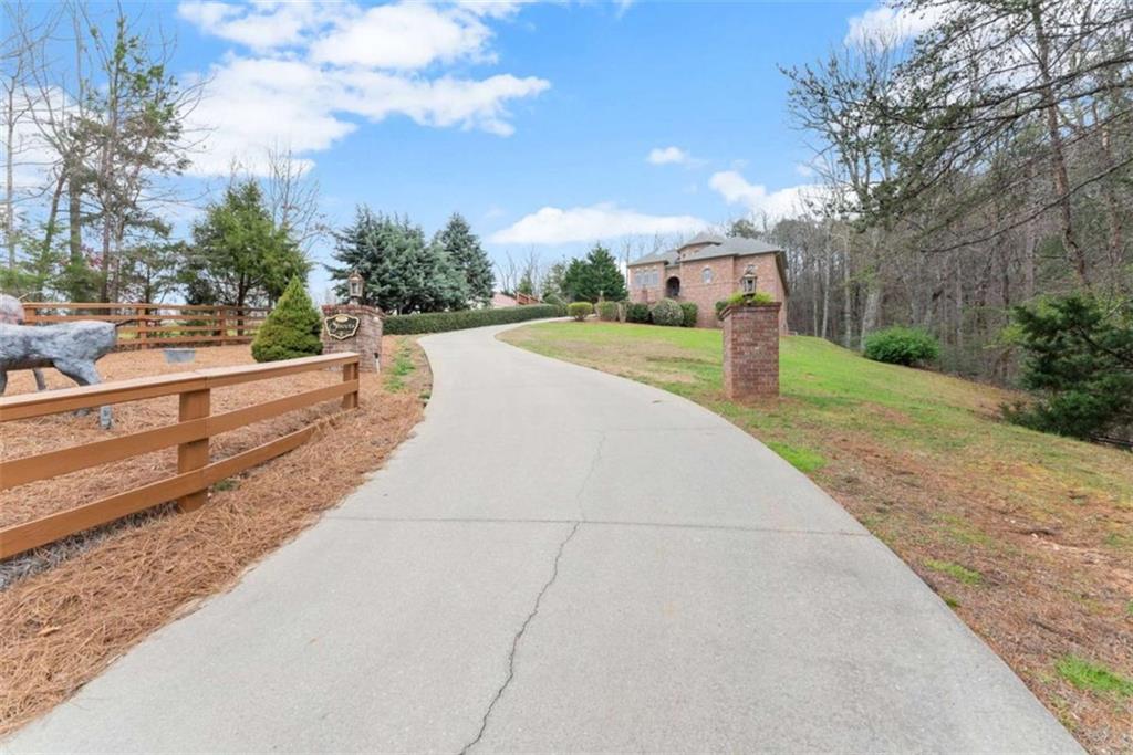 777 Oak Pointe Drive