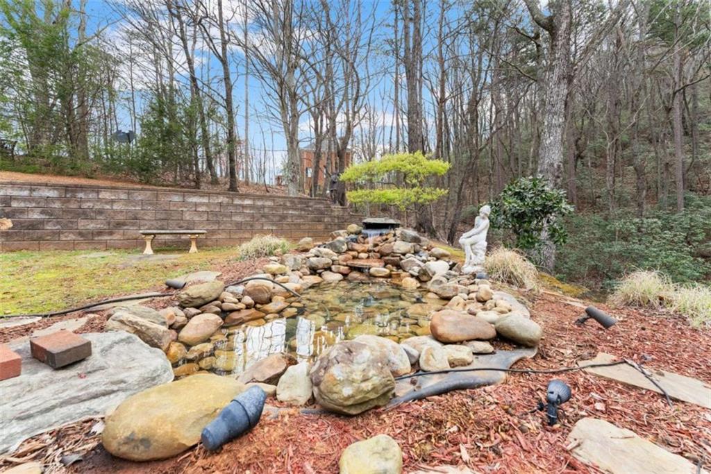777 Oak Pointe Drive