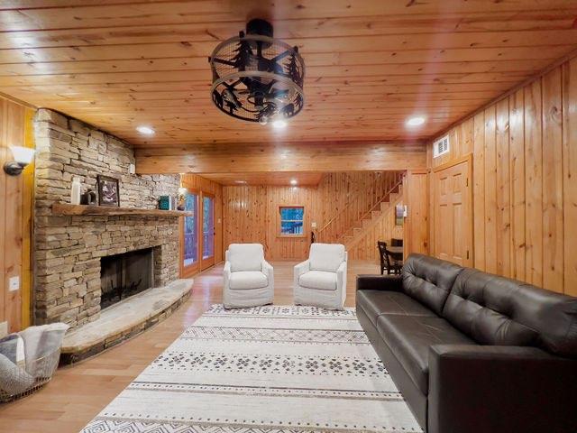 893 Hooper Road