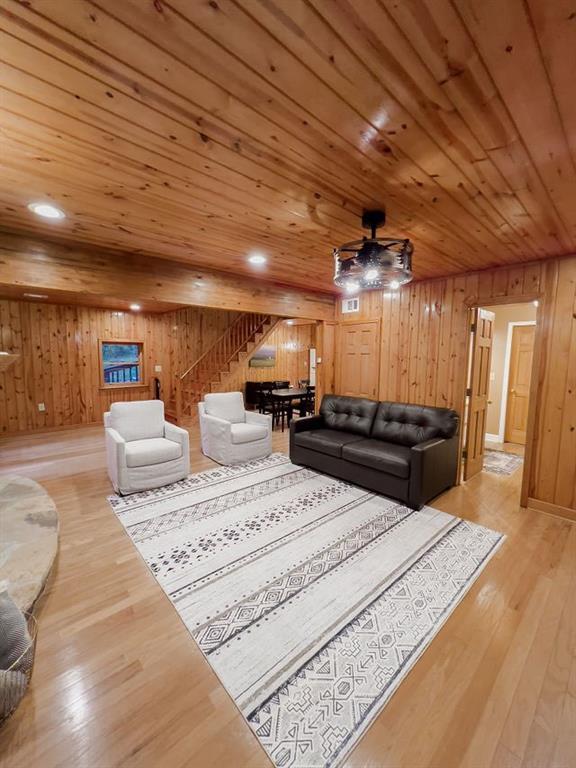 893 Hooper Road